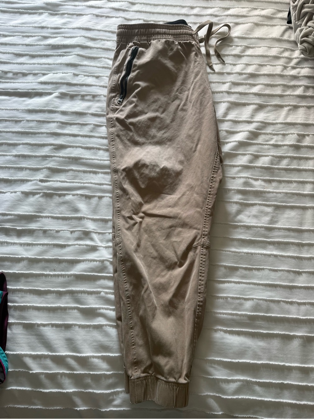 Under Armour Men's Tan Drawstring Joggers